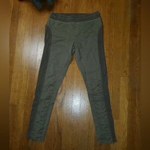 Wearables Jetter Crop Leggings